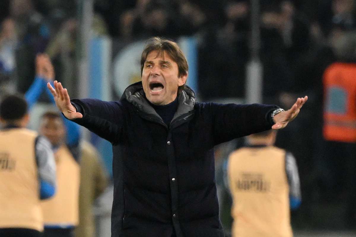 Como Napoli, Conte cambia ancora: nuova mossa per battere Fabregas