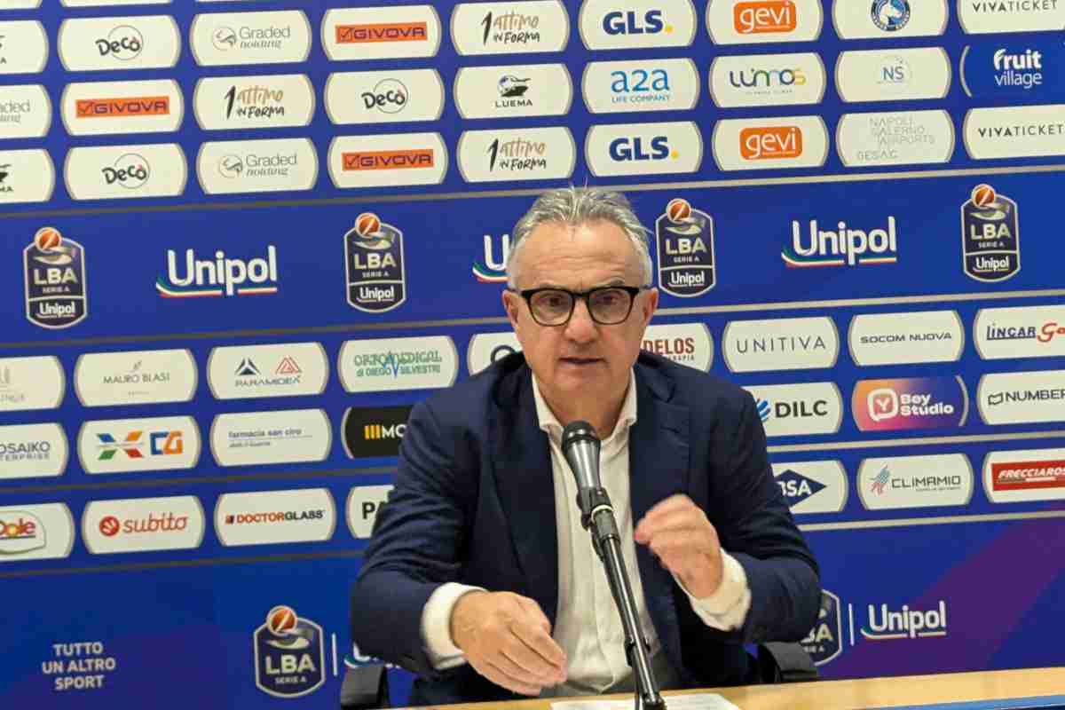 Giorgio Valli in conferenza 