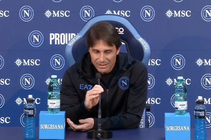 Conte in conferenza stampa 