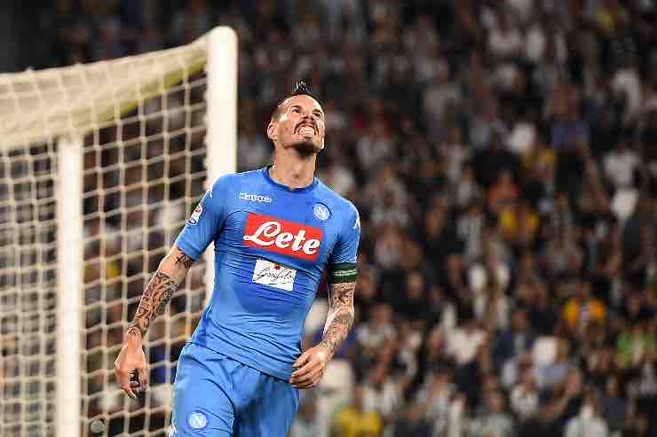 Hamsik e l'annuncio sui furti