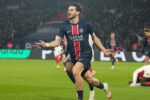 Kvara esulta dopo un suo gol con il Psg