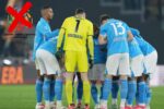 I calciatori del Napoli abbracciati