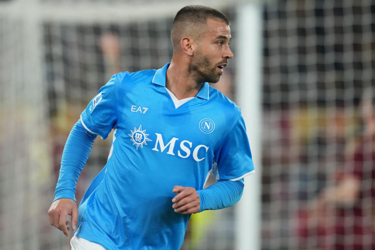 Leonardo Spinazzola esulta dopo un gol 