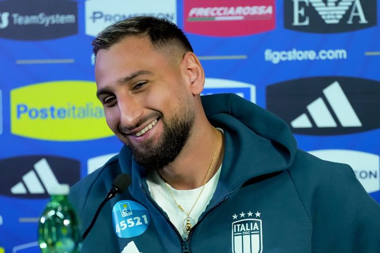 Donnarumma super in Liverpool PSG: Kvara gli scrive in napoletano sui social – FOTO