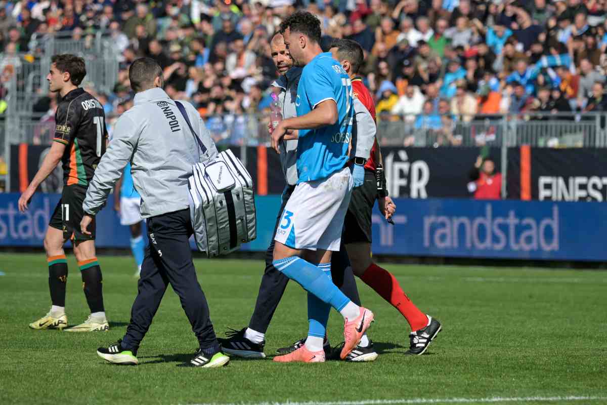 Amir Rrahmani esce infortunato da Venezia-Napoli