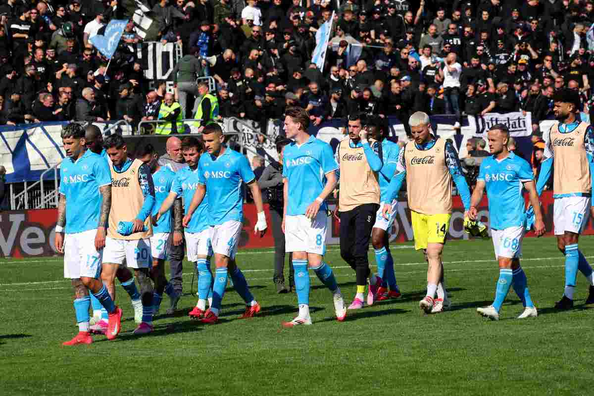 Calciatori del Napoli escono dal Penzo di Venezia